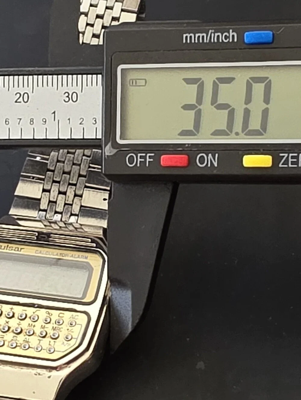 Vintage PULSAR Y739-5019 Calculator Quartz Watch For Parts Or Repair